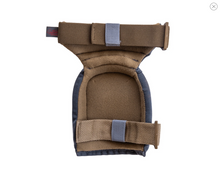 Load image into Gallery viewer, Latitude Outdoors Method Knee Pads
