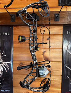 Bear Archery Special Edition Legit RTH 70# RH Predator Fall Grey