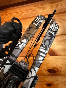 Bear Archery Special Edition Legit RTH 70# RH Predator Fall Grey