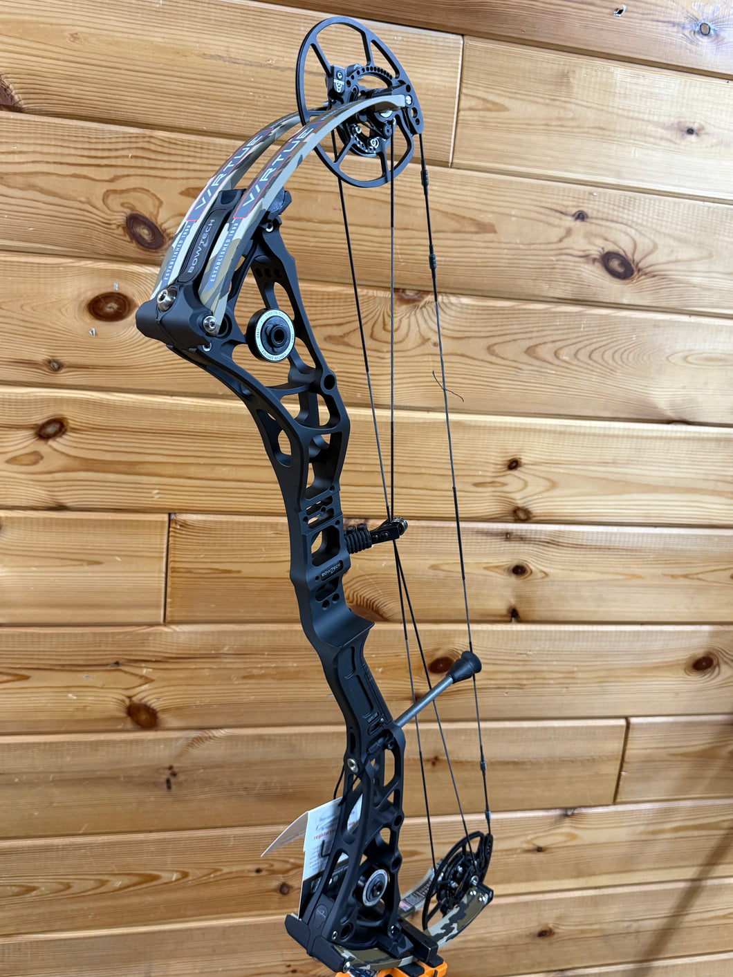 Bowtech Virtue RH 70# Tac Stone Riser/Bottomland Limbs | Midwest Archery