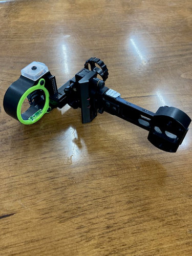 Black Gold Mountain Lite 3 Pin Sight w/Mathews 4