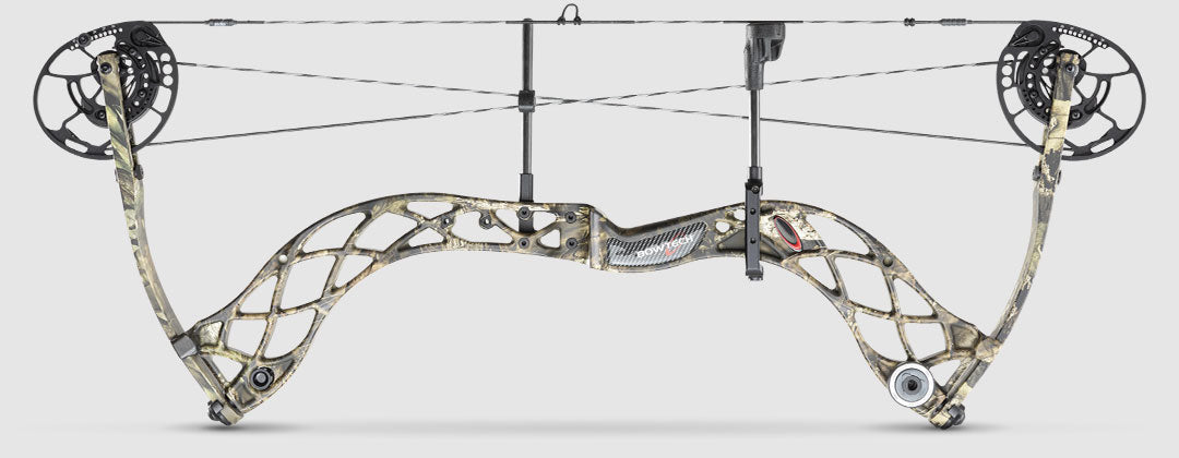 Bowtech Carbon Zion RH 70# Breakup Country | Midwest Archery